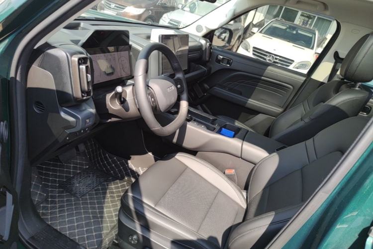 Used Haval Raptor 2025 2.0T 4WD Ultra Left Front Seat