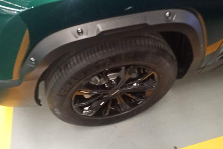 Used Haval Raptor 2025 2.0T 4WD Ultra Left Front Wheel Hub