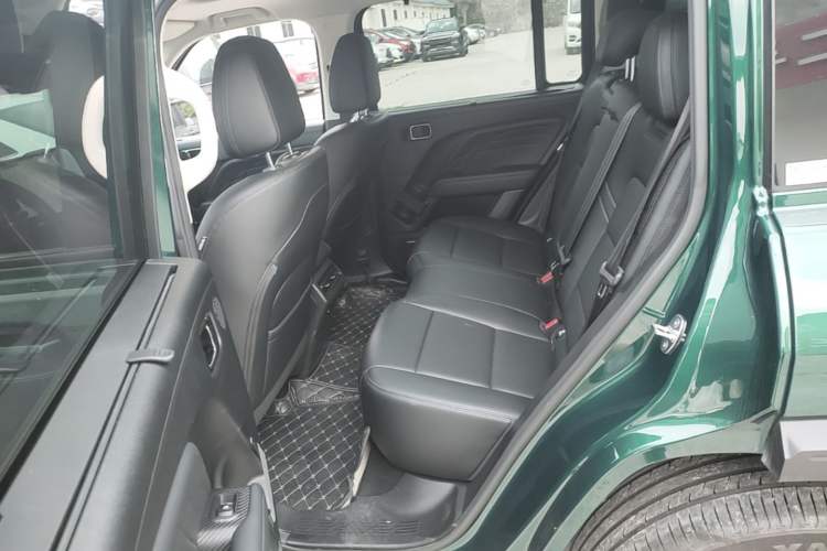 Used Haval Raptor 2025 2.0T 4WD Ultra Left Rear Seat