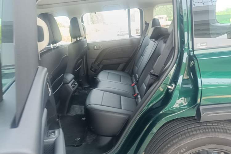 Used Haval Raptor 2025 2.0T 4WD Ultra Left Rear Seat