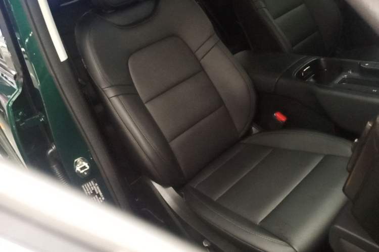 Used Haval Raptor 2025 2.0T 4WD Ultra Right Front Seat