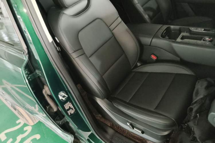 Used Haval Raptor 2025 2.0T 4WD Ultra Right Front Seat