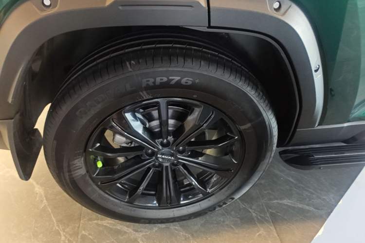 Used Haval Raptor 2025 2.0T 4WD Ultra Right Rear Wheel Hub
