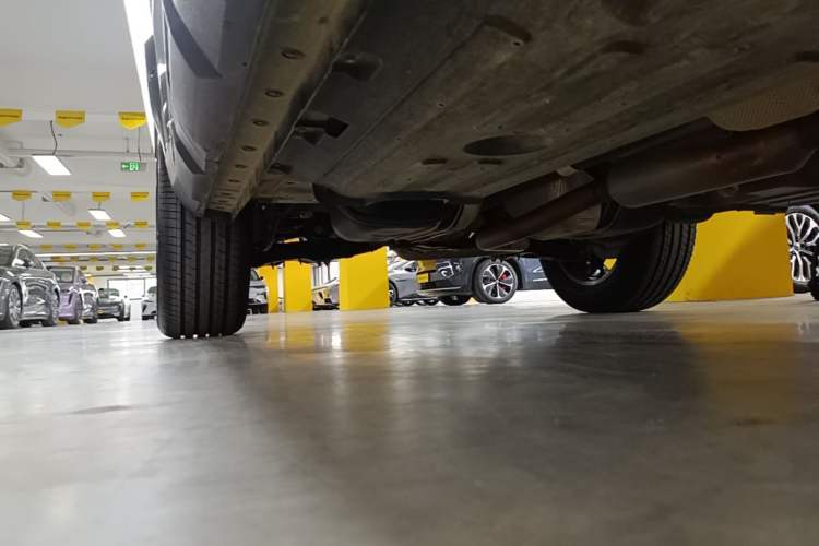 Used Haval Raptor 2025 2.0T 4WD Ultra Right Side Sill