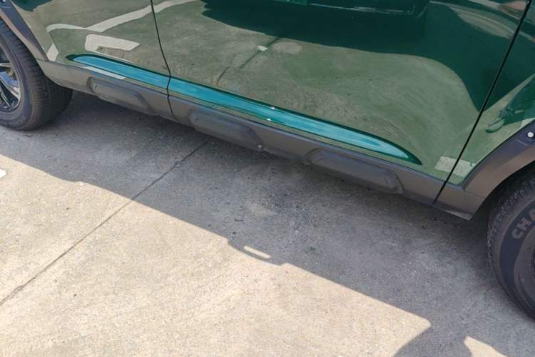 Used Haval Raptor 2025 2.0T 4WD Ultra Right Side Sill