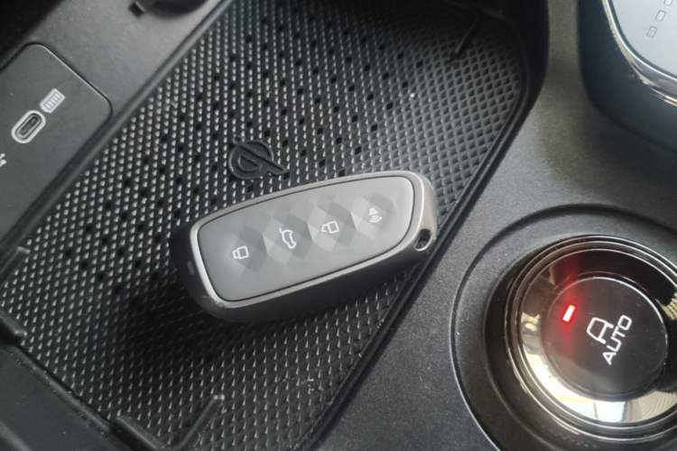 Used Haval Raptor 2025 2.0T 4WD Ultra Vehicle Key