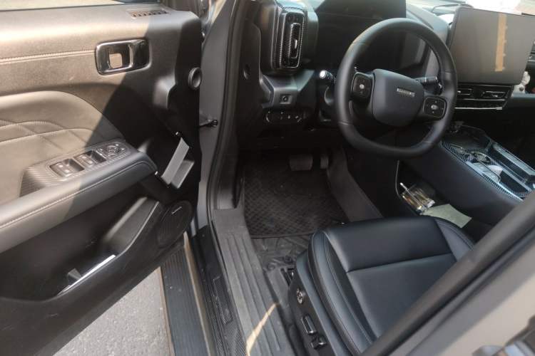 Used Haval Raptor 2025 2.0T 4WD Ultra Driver Seat