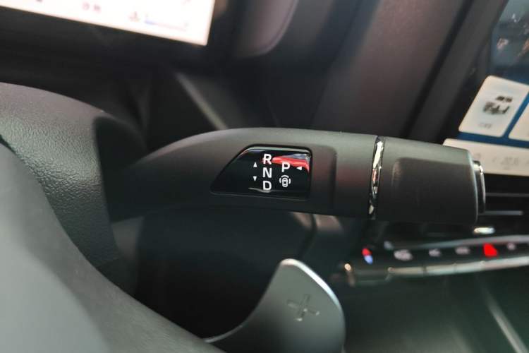 Used Haval Raptor 2025 2.0T 4WD Pro Gear Lever