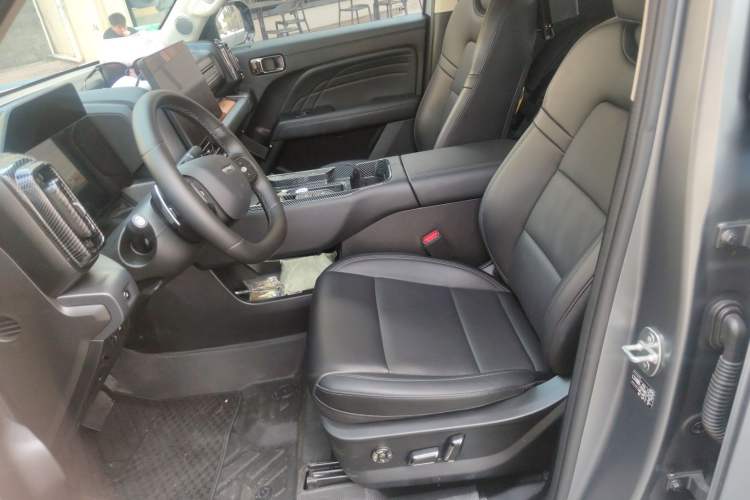 Used Haval Raptor 2025 2.0T 4WD Ultra Left Front Seat