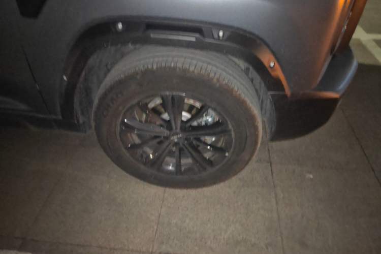 Used Haval Raptor 2025 2.0T 4WD Ultra Right Front Wheel Hub