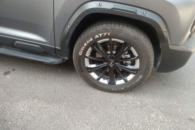 Used Haval Raptor 2025 2.0T 4WD Ultra Right Front Wheel Hub