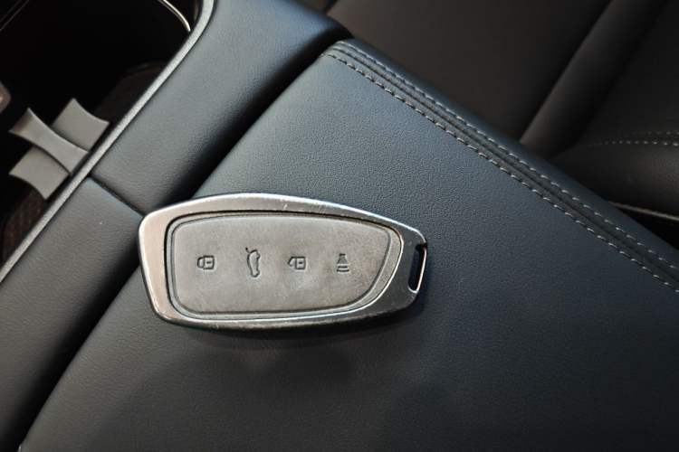 Used Haval Raptor 2025 2.0T 4WD Pro Vehicle Key