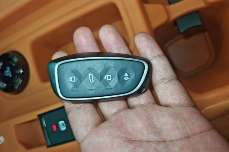 Used Haval Raptor 2025 2.0T 4WD Ultra Interior 1