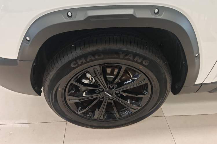Used Haval Raptor 2025 2.0T 4WD Ultra Left Front Wheel Hub
