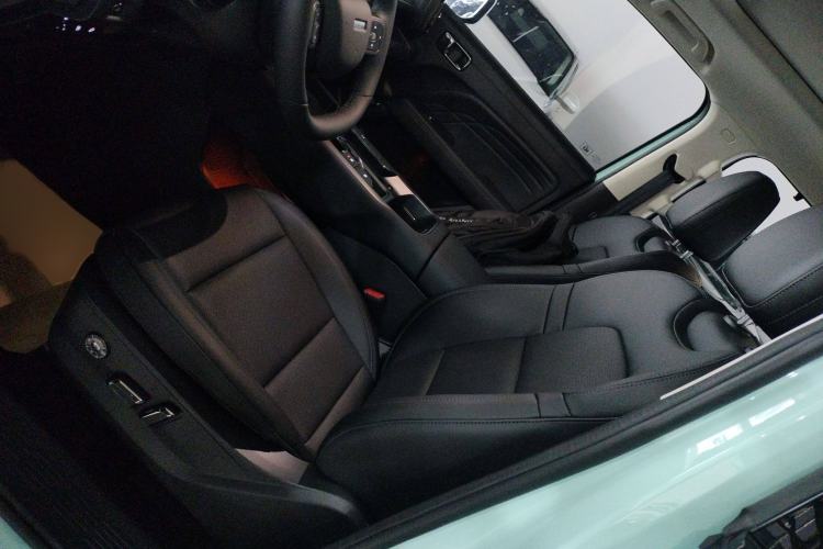 Used Haval Raptor New Energy 2026 Model Hi4 200 Ultra Left Front Seat