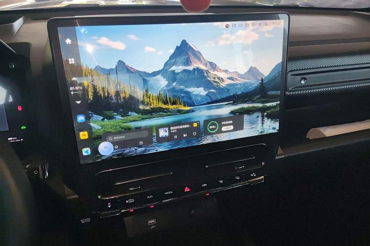 Used Haval Raptor New Energy 2023 Hi4 145 Explorer Edition Audio And AC Panel