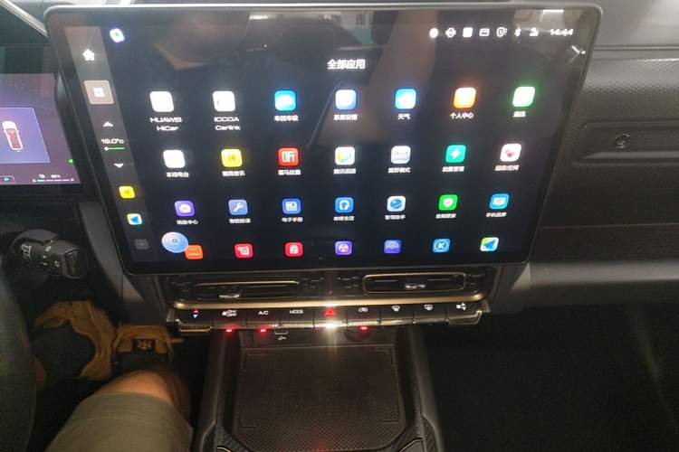 Used Haval Raptor New Energy 2023 Hi4 102 Exploration Edition Audio And AC Panel