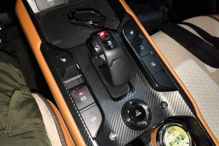 Used Haval Raptor New Energy 2023 Hi4 102 Exploration Edition Gear Lever