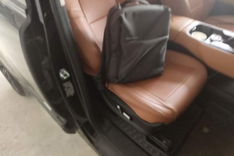Used Haval Raptor New Energy 2023 Hi4 145 Explorer Edition Right Front Seat