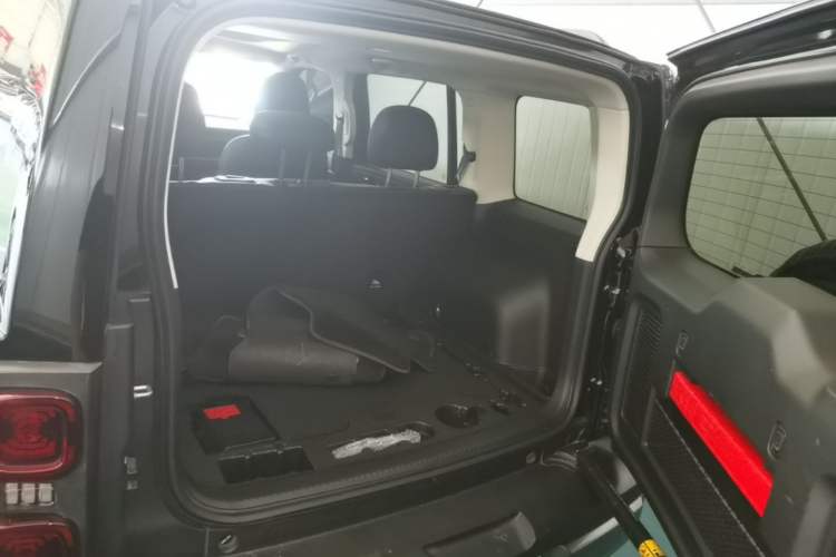 Used Haval Raptor New Energy 2023 Hi4 102 Exploration Edition Trunk