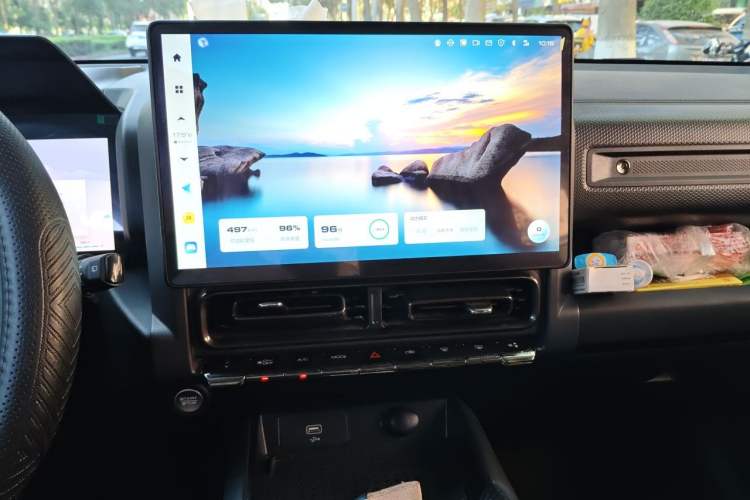 Used Haval Raptor New Energy 2023 Hi4 145 Explorer Edition Audio And AC Panel