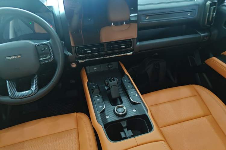 Used Haval Raptor New Energy 2023 Hi4 145 Explorer Edition Audio And AC Panel