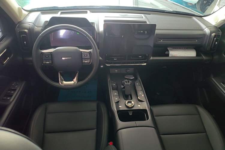Used Haval Raptor New Energy 2023 Hi4 102 Exploration Edition Center Console