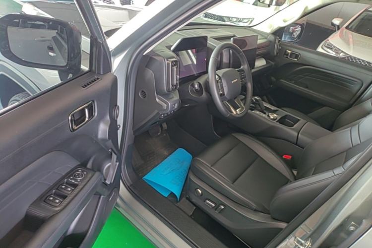 Used Haval Raptor New Energy 2023 Hi4 102 Exploration Edition Driver Seat