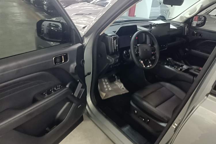 Used Haval Raptor New Energy 2023 Hi4 102 Exploration Edition Driver Seat