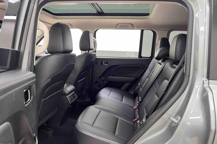 Used Haval Raptor New Energy 2023 Hi4 102 Exploration Edition Interior 2
