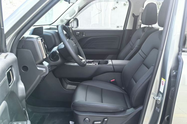 Used Haval Raptor New Energy 2023 Hi4 102 Exploration Edition Interior 3