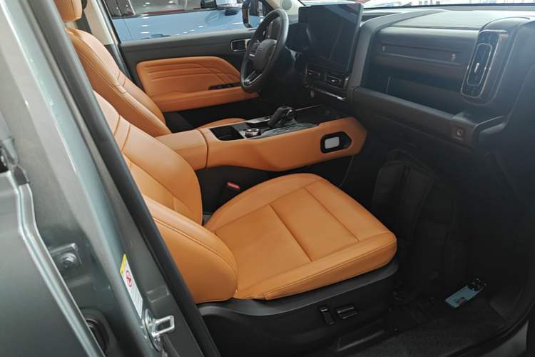 Used Haval Raptor New Energy 2023 Hi4 145 Explorer Edition Right Front Seat