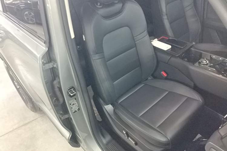 Used Haval Raptor New Energy 2023 Hi4 102 Exploration Edition Right Front Seat