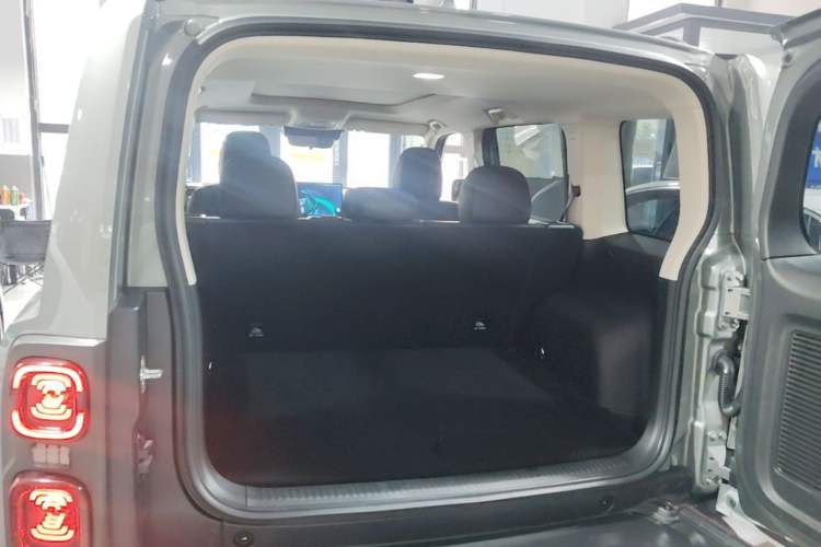 Used Haval Raptor New Energy 2023 Hi4 145 Explorer Edition Trunk