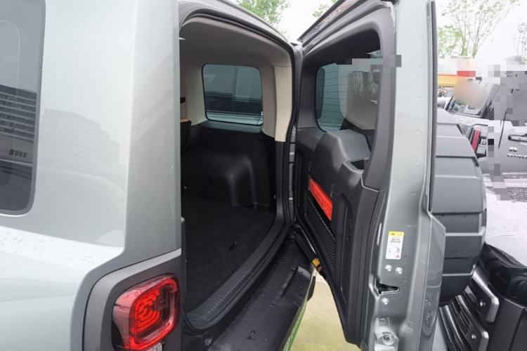 Used Haval Raptor New Energy 2023 Hi4 145 Explorer Edition Trunk
