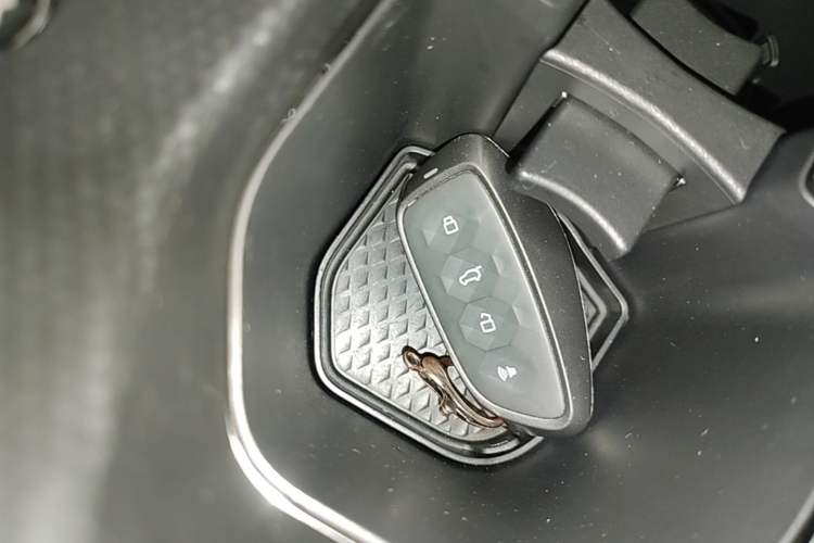 Used Haval Raptor New Energy 2023 Hi4 102 Exploration Edition Vehicle Key