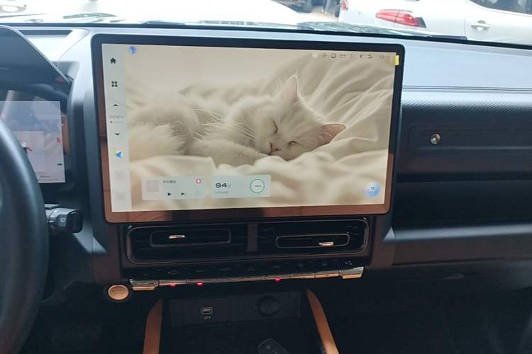Used Haval Raptor New Energy 2023 Hi4 145 Explorer Edition Audio And AC Panel