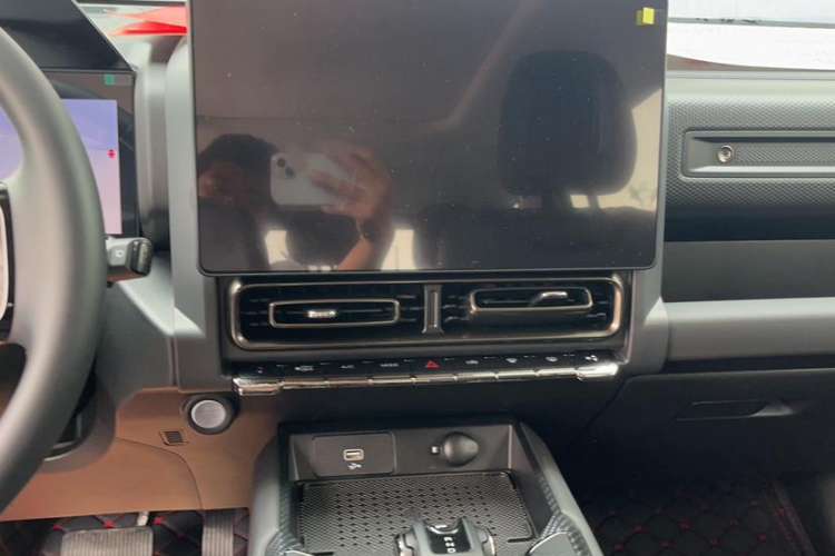 Used Haval Raptor New Energy 2023 Hi4 102 Exploration Edition Audio And AC Panel