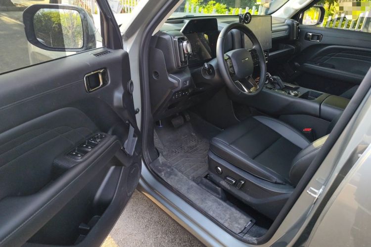 Used Haval Raptor New Energy 2023 Hi4 102 Exploration Edition Interior 3