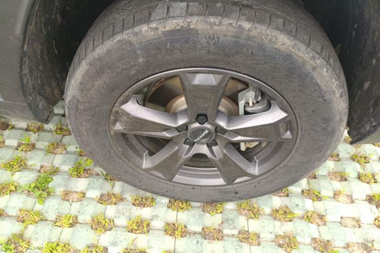 Used Haval Raptor New Energy 2023 Hi4 102 Exploration Edition Right Front Wheel Hub