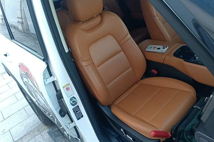 Used Haval Raptor New Energy 2023 Hi4 145 Explorer Edition Right Front Seat