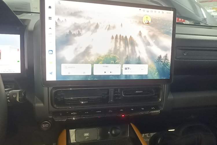 Used Haval Raptor New Energy 2024 Hi4 102 Pro Audio And AC Panel