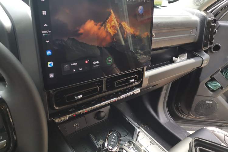 Used Haval Raptor New Energy 2024 Hi4 102 Pro Audio And AC Panel