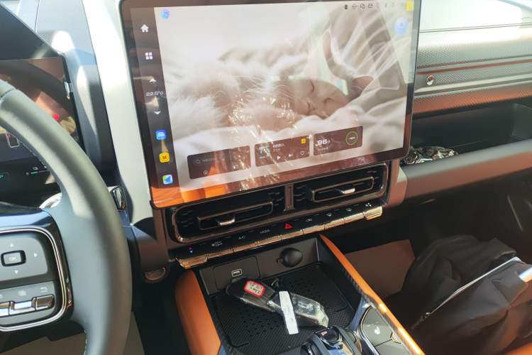 Used Haval Raptor New Energy 2024 Hi4 102 Pro Audio And AC Panel