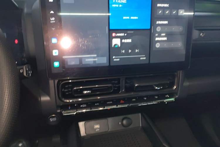 Used Haval Raptor New Energy 2024 Hi4 145 Pro Audio And AC Panel