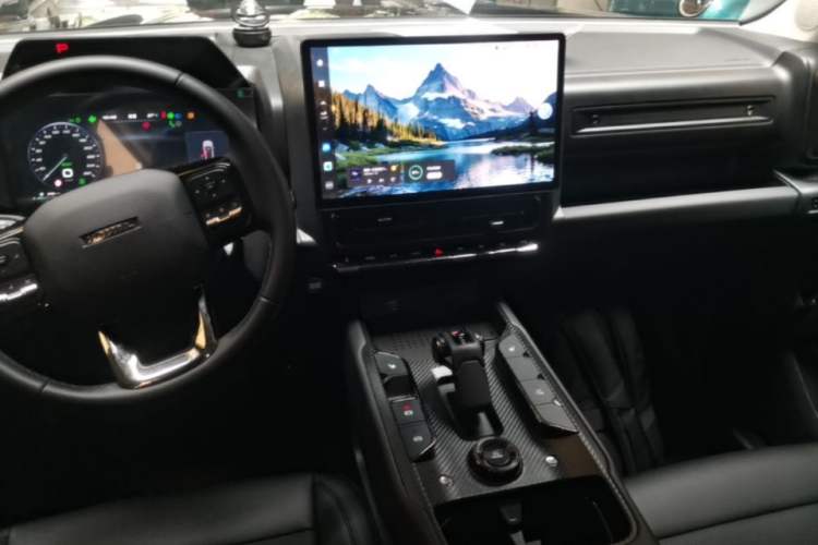 Used Haval Raptor New Energy 2024 Hi4 102 Pro Audio And AC Panel