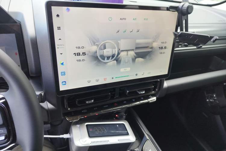 Used Haval Raptor New Energy 2024 Hi4 145 Pro Audio And AC Panel