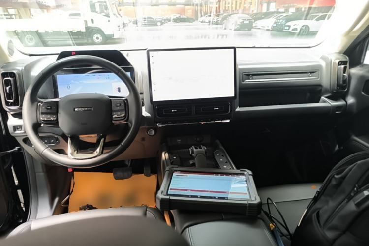 Used Haval Raptor New Energy 2024 Hi4 145 Cross-Over Edition Center Console