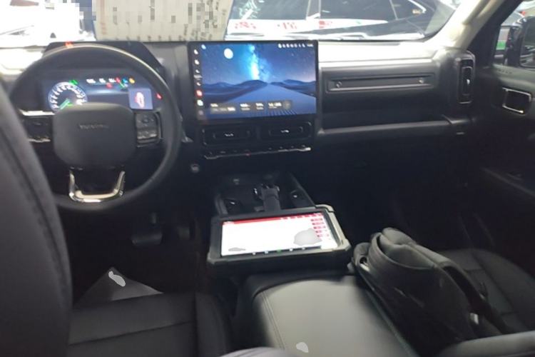 Used Haval Raptor New Energy 2024 Hi4 102 Pro Center Console