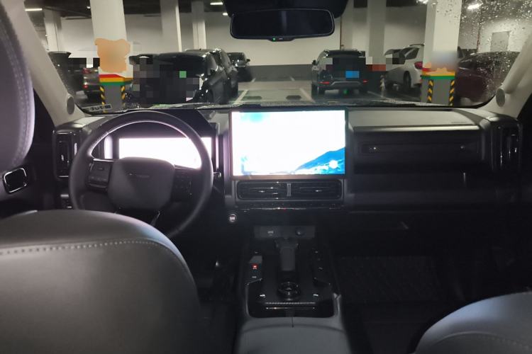 Used Haval Raptor New Energy 2024 Hi4 145 Cross-Over Edition Center Console